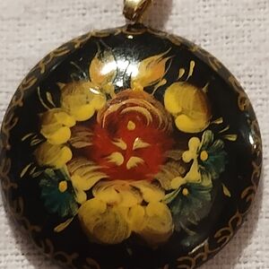 Hand-Painted Floral Pendant Necklace in Black and Yellow